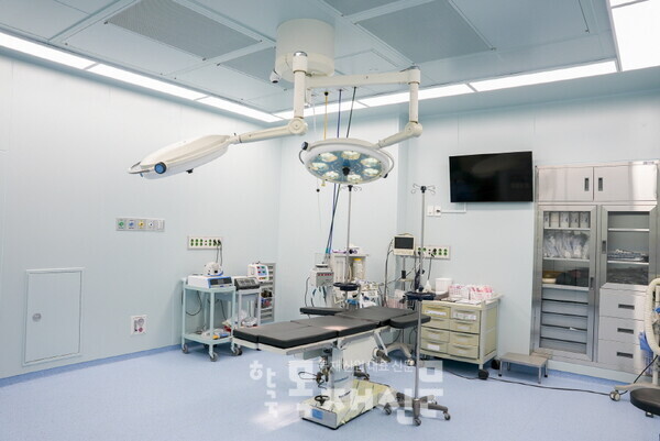첨단 공조시스템을 도입한 연세사랑병원 신축이전 수술실