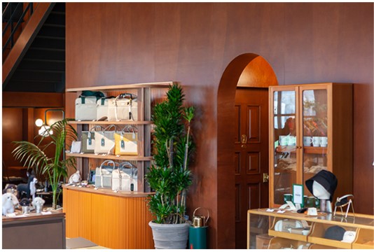 합판에 인터그레인 팀버스테인 적용: 포춘테일 애견 카페