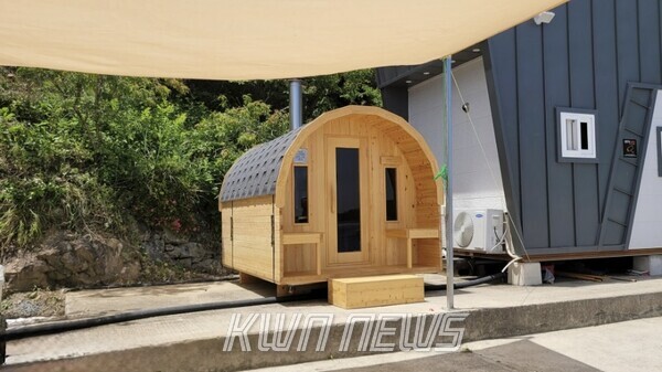 경남 창원시 단독주택에 설치된 편백 반원형 핀란드 사우나